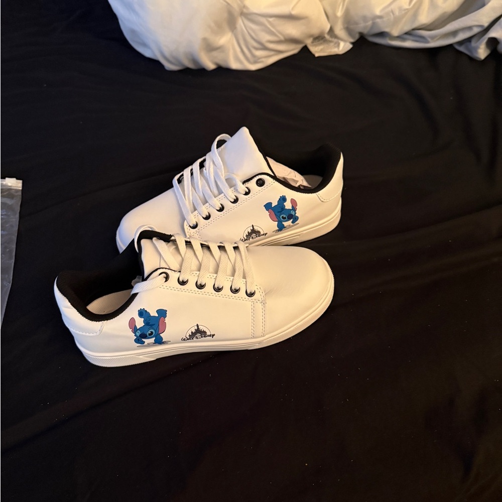 White Sneakers with Stitch Walt Disney Design